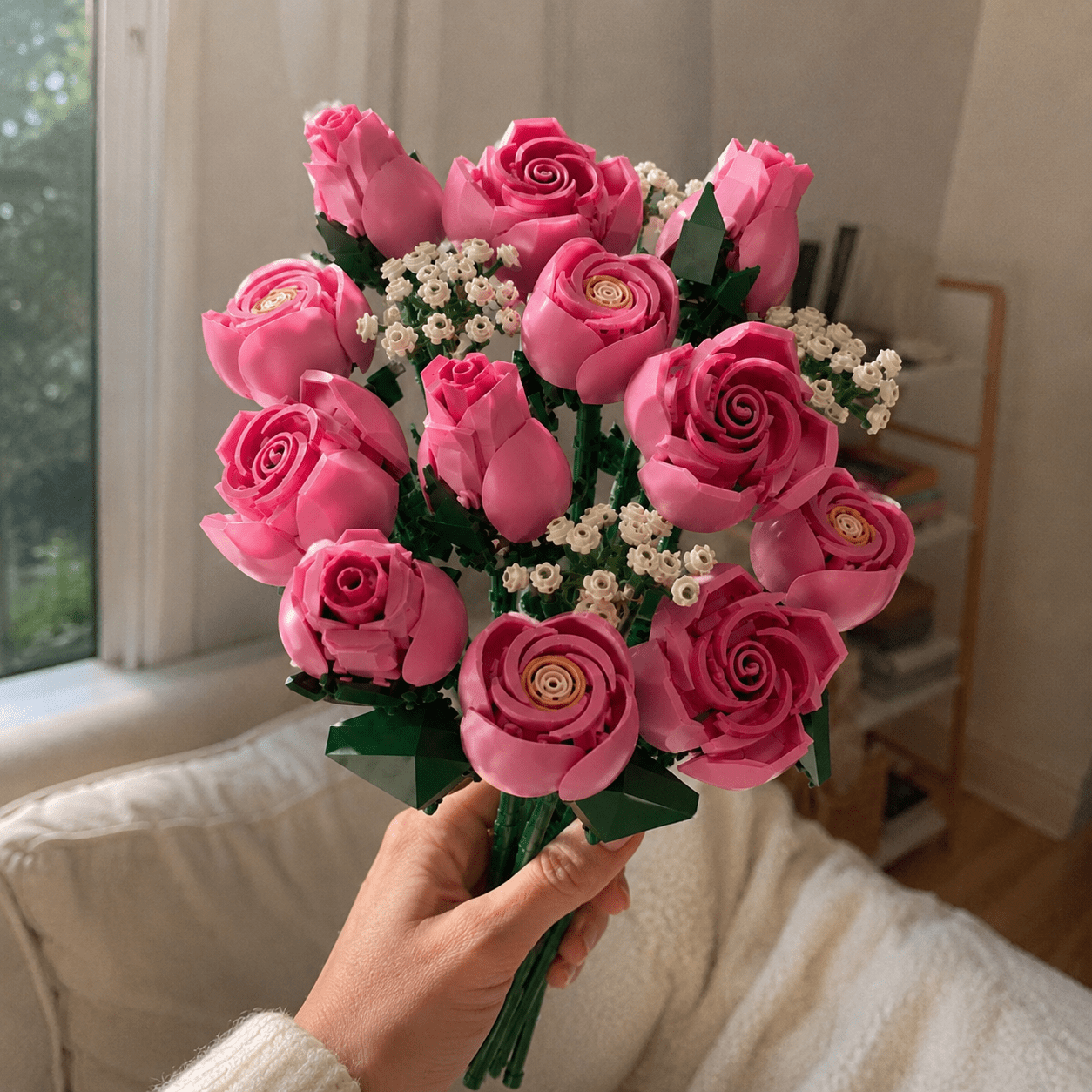 Soft pink rose bouquet building blocks kit – Petaloo DIY flower gift